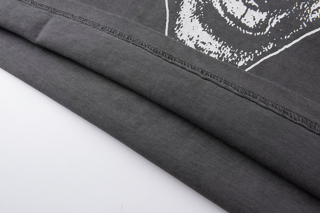 Hellstar Studios Globe Graphic Charcoal Cotton T-Shirt - product image 3