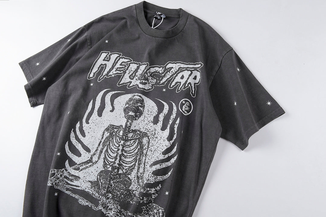 Hellstar Studios Astronaut Globe Charcoal Graphic T-Shirt - product image 9