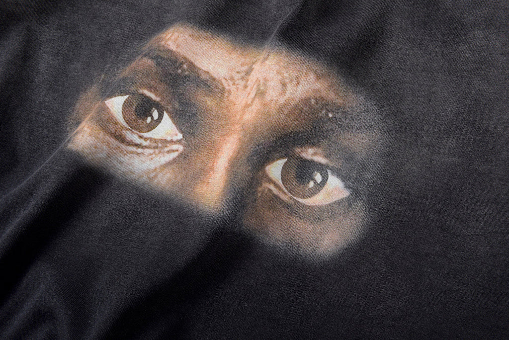 Vertabrae Young Thug Eyes Graphic Washed Cotton T-Shirt - Black - product image 5